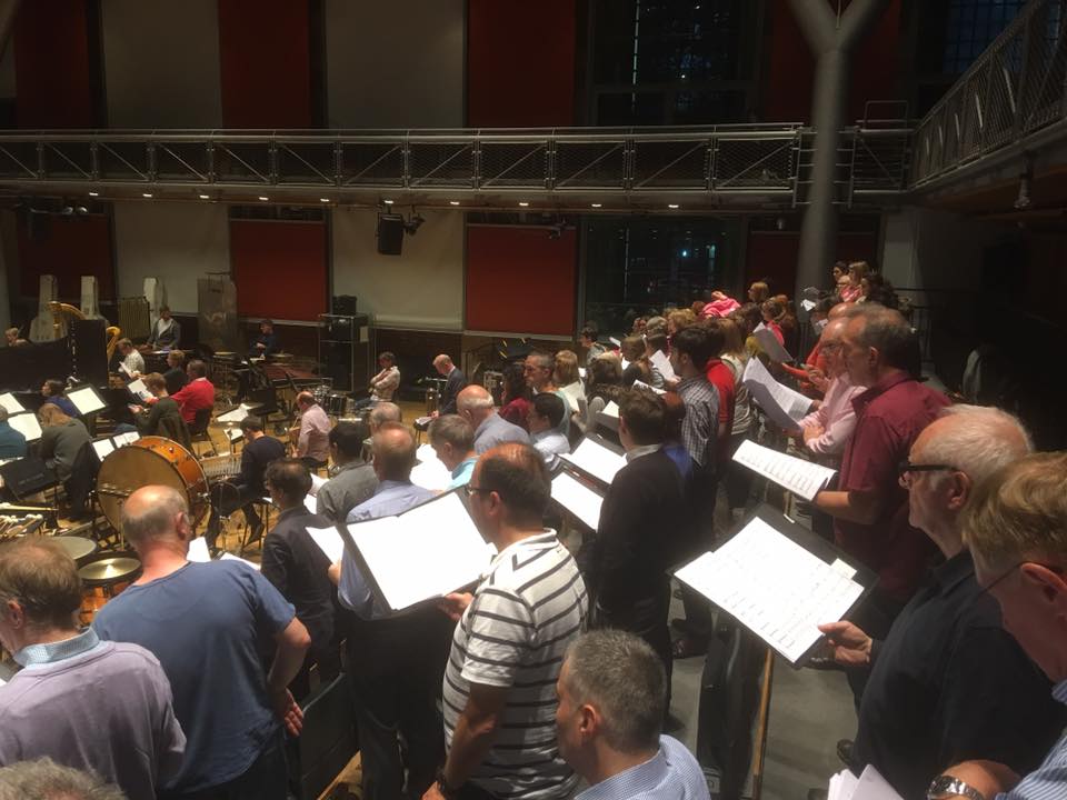 Le London Symphony Chorus en répétition à LSO St Luke's